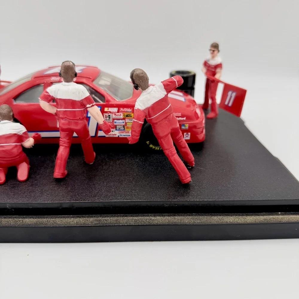 Vintage 1:24 Bill Elliott #11 NASCAR‎ Pit Stop Diorama Racing Champions